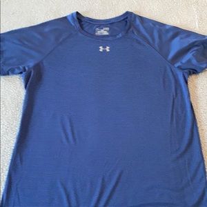 Men’s size XL t-shirt.